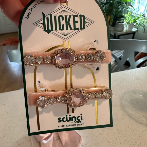 BUNDLE OF WICKED LIGHT PINK BOW BARRETTE AND 2 PCS SALON HAIR CLIPS💝 - Picture 7 of 11